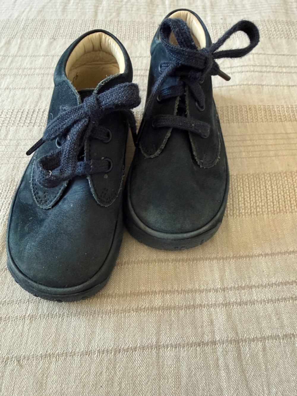 Toddler Suede Lace-Up Shoes in Navy